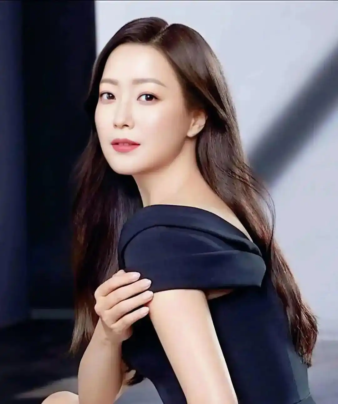 韩剧整容女明星_韩剧女主整容前后对比_韩国整容文化