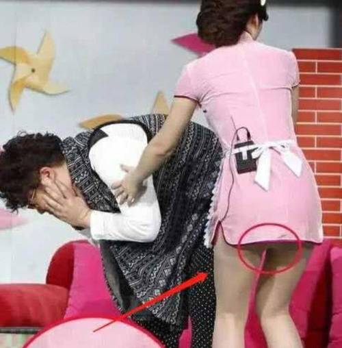 女明星节目中走光事件频发背后，揭示行业过度消费女性现象