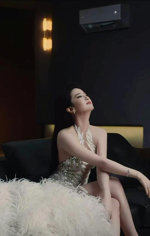 刘亦菲娱乐_刘亦菲圈娱乐明星是谁_娱乐圈刘亦菲