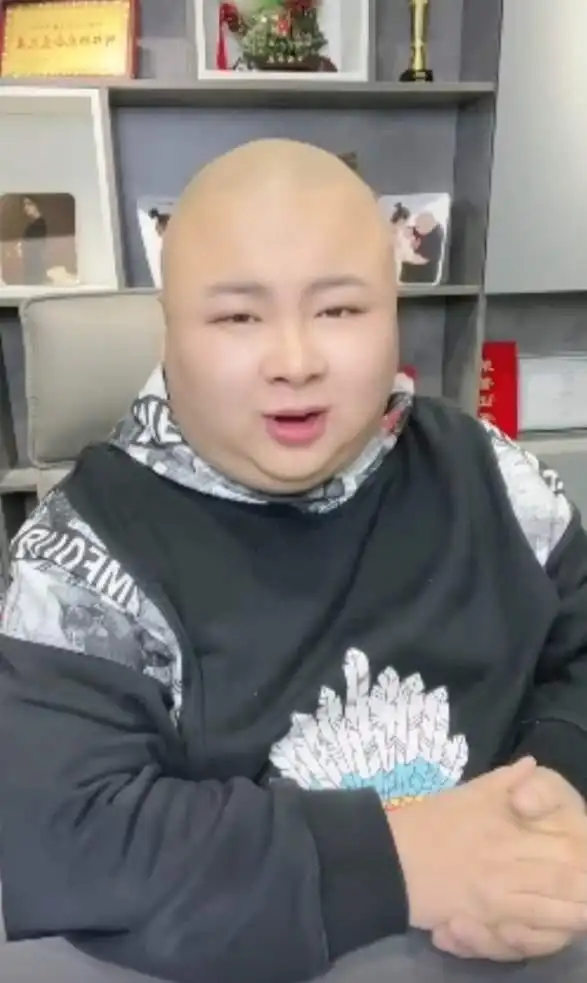 网红老狗讲八卦-_老狗妻子卷款跑路_千万网红老狗破产